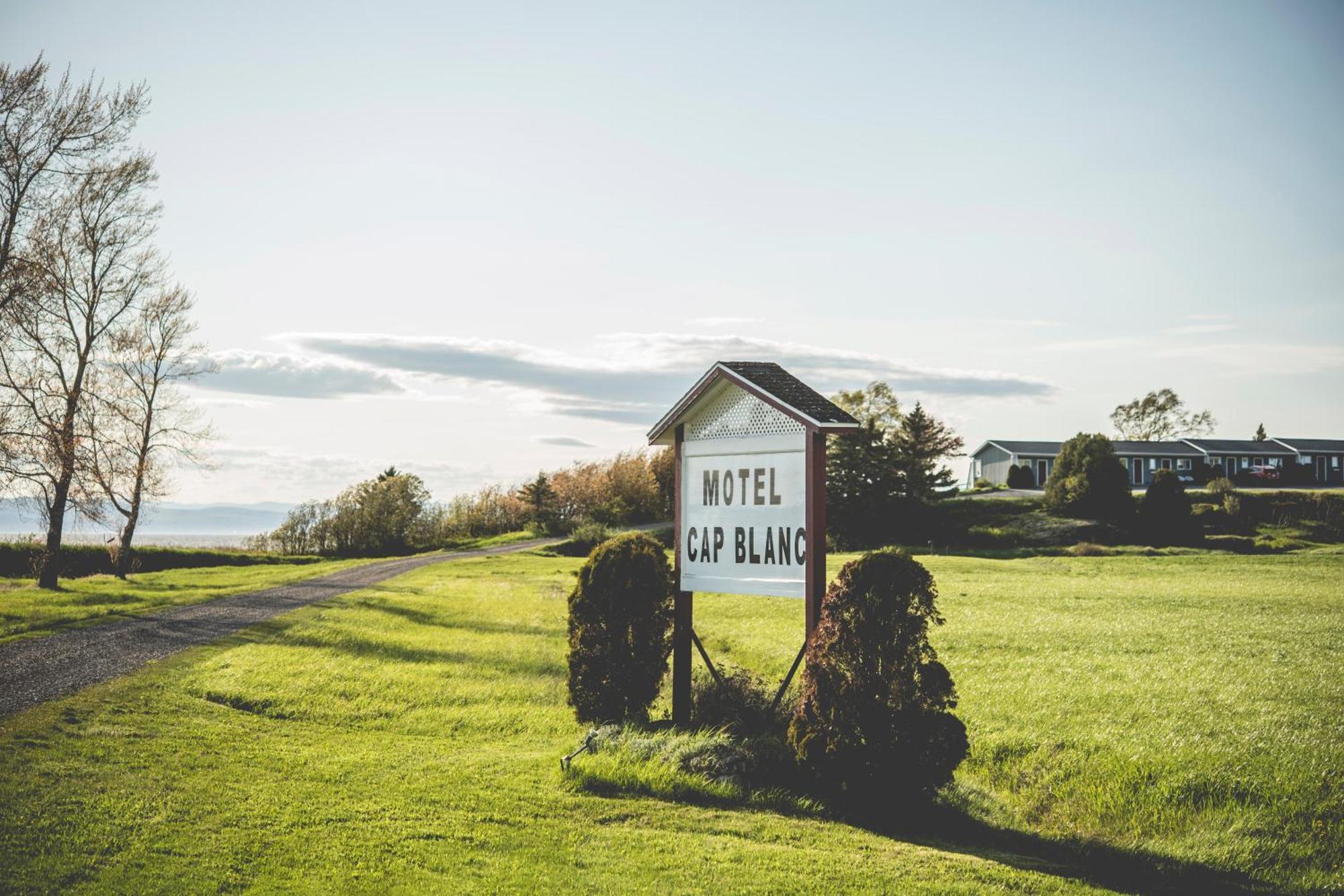 Motel Cap Blanc Kamouraska Exteriér fotografie
